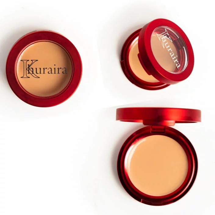 khuraira Age control Concealer in Light